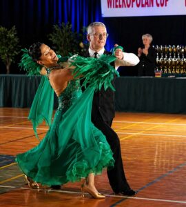 Sukienka turniejowa do standardu - cennik usługi pracowni krawieckiej Dancedress